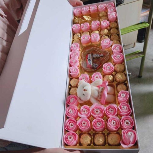 送女孩子什么比较贴心,送女孩子什么东西最好