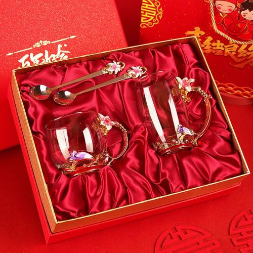 闺蜜订婚送什么好,闺蜜订婚送什么好祝福