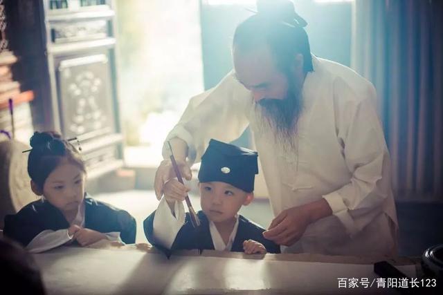 师父的孩子送什么好,师父的孩子管徒弟叫什么