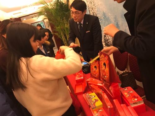 过年拜访客户送什么,过年拜访客户送什么好呢