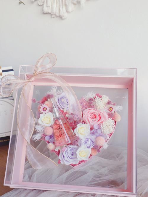 送女孩子什么用品,送女孩子什么花
