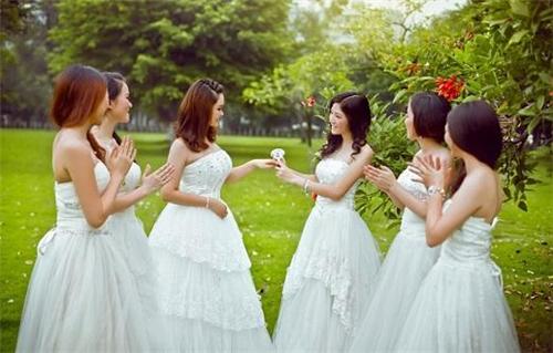 闺蜜要结婚了送什么好,闺蜜结婚送什么歌曲好