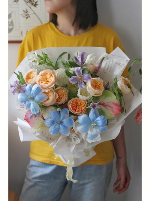 第一次女孩子过生日送什么,第一次女孩子过生日送什么花