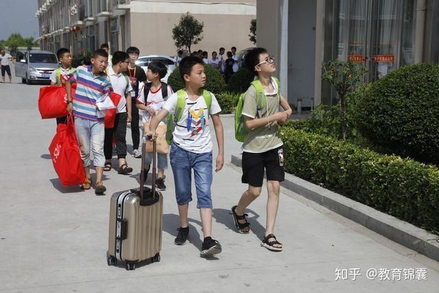 送初中孩子什么好,送初中孩子什么好呢