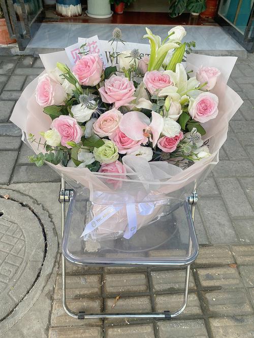 女孩子过生日送什么给他,女孩子过生日送什么花