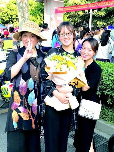姐姐家孩子考大学送什么,姐姐家孩子考大学送什么好