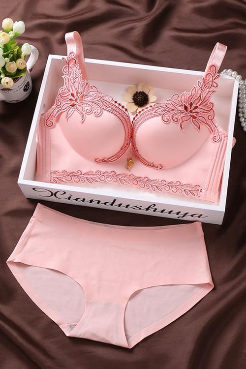 送闺蜜生日礼物内衣可以吗,,送女士内衣代表什么意义?