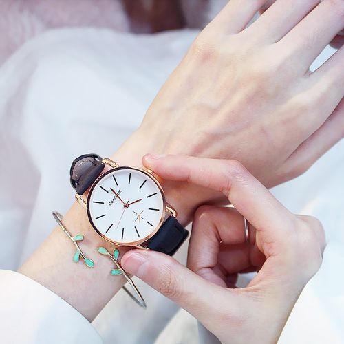 女孩子送东西给男孩子,女孩子送东西给男孩子怎么表达感谢,女孩子送男孩子手表代表什么意思?