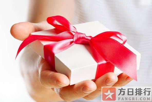小孩子渴望礼物,小孩子渴望礼物的句子,女人最渴望的三种礼物?