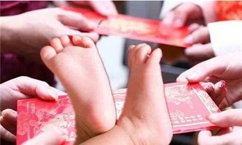 朋友生孩子要给礼物吗,朋友生孩子要给礼物吗女生,情人的孩子出生了我需要随礼吗?