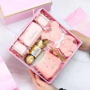 现在送女孩子的礼物,,送女生便宜又走心的礼物?