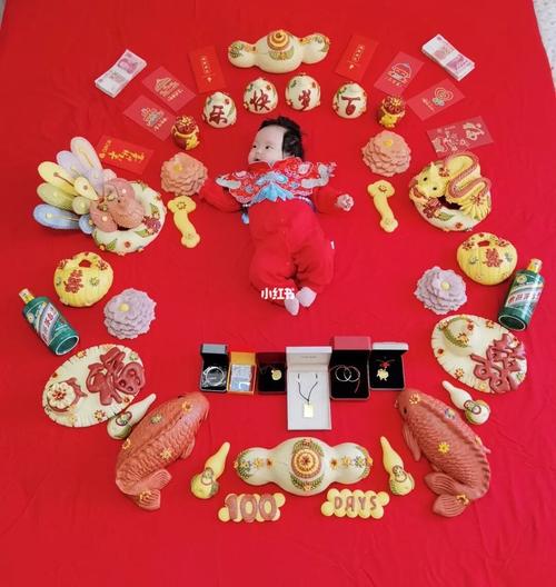 百岁孩子送礼物，百岁孩子送礼物送什么，宝宝百岁奶奶送什么礼物？