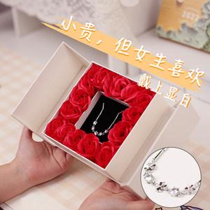 女孩子的成年礼物，女孩子的成年礼物送什么好，女孩子成人礼送什么礼物？