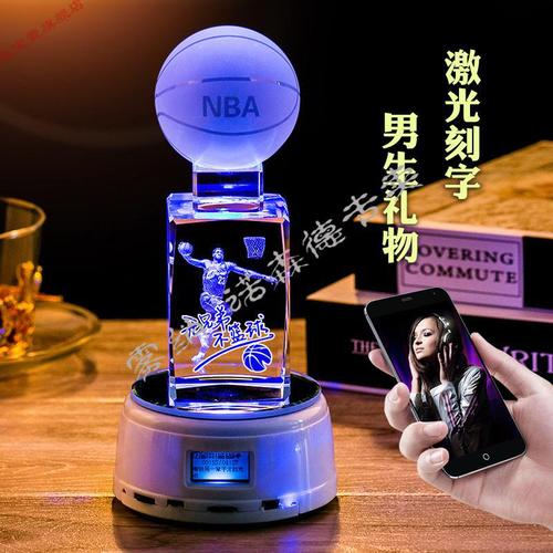 给打上学的男孩子送啥礼物,给上学的男朋友送什么好呢,儿子十八岁成人礼物送什么好?