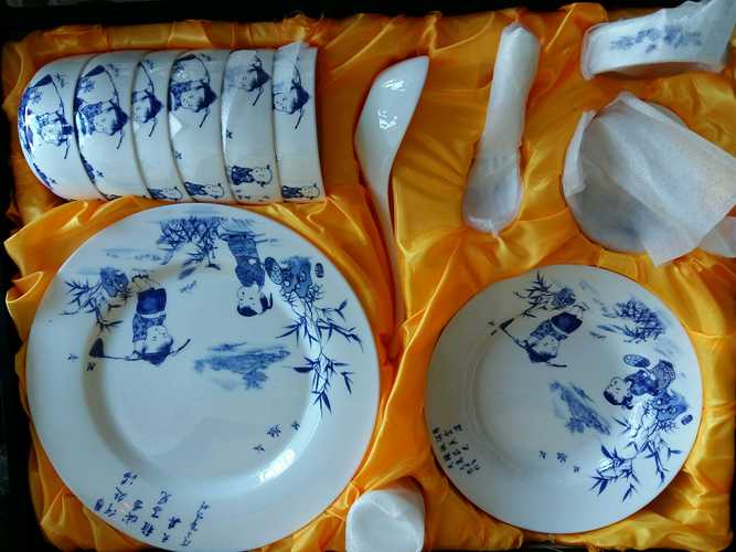 送瓷器给客户,送瓷器给客户怎么说,送人碗盘有什么讲究么?