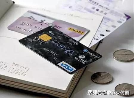 银行鼓励客户还款送礼品,银行向客户赠送礼品的条件,转账备注什么可以不用偿还?