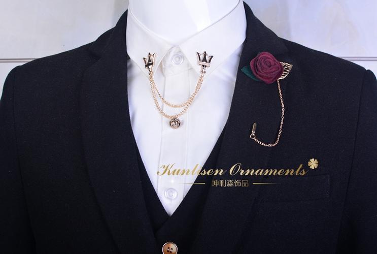 男人拿胸针送老婆,,送胸针含义?