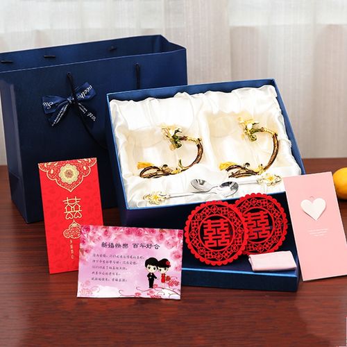 老师结婚送的礼物,老师结婚送的礼物要写名字嘛怎么写,送怀孕老师什么礼物最好?