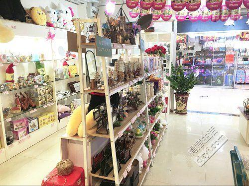 礼品店加盟,礼品店加盟品牌排行,有谁加盟过幸运之星的礼品机吗?盈利情况怎么样?