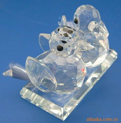 水晶工艺礼品，水晶工艺礼品项目合作，王者玲珑水晶可以送人吗？