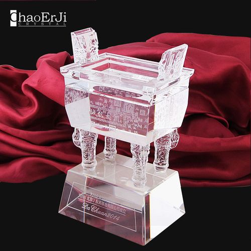水晶工艺礼品，水晶工艺礼品项目合作，王者玲珑水晶可以送人吗？