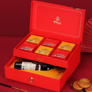 什么样的客户喜欢定制礼盒,,王卡六周年定制礼盒里面是什么?