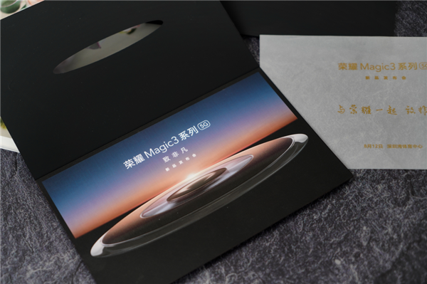 金礼品定制,黄金礼品定制,荣耀magic5至臻版线下买送什么?