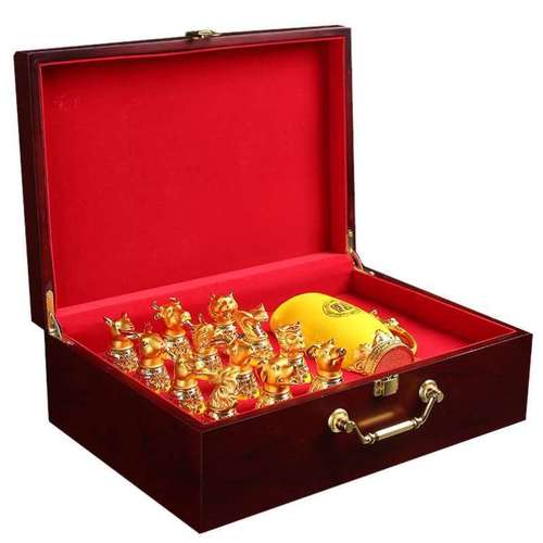 2016年礼品,2016年礼品盒装茅台酒现在什么价格,满足虚荣心的礼物?