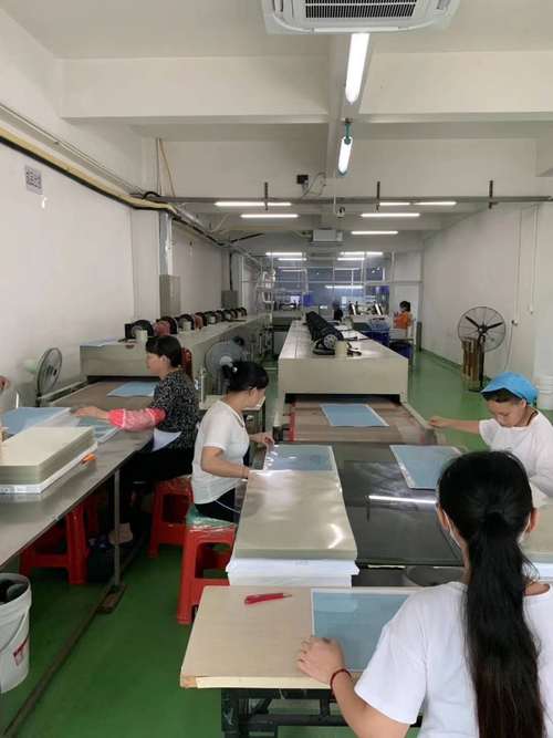 附近礼品盒包装厂,附近礼品盒包装厂招聘信息,包装厂流水线好干吗?