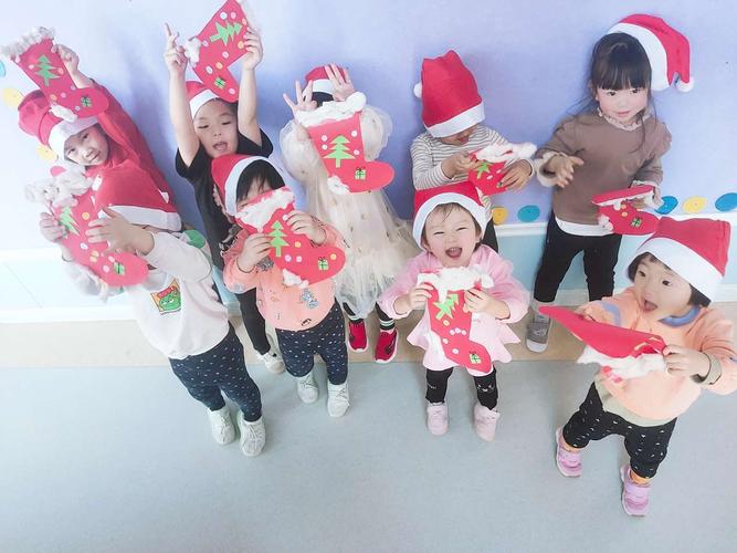 圣诞节怎么给老师送礼物,,圣诞节还要给幼儿园老师送礼物吗姐姐让我问问?