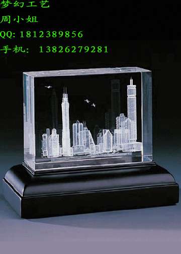 水晶内雕礼品厂家，水晶内雕礼品厂家电话，朋友领证送什么礼物有意义又实用？