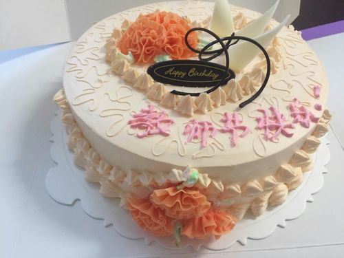 老师生日蛋糕送什么礼物好，老师生日蛋糕送什么礼物好呢，老师结婚学生送什么礼物？