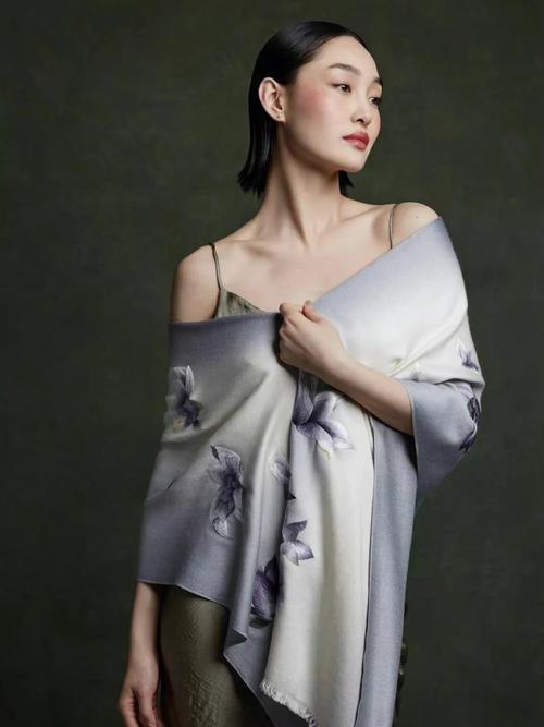 母亲节礼品送妈妈，母亲节礼品送妈妈实用，母亲节送什么礼物比较好？