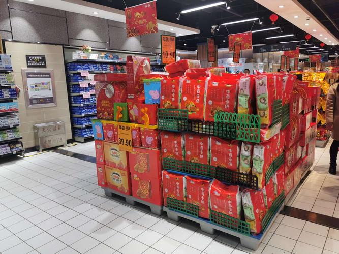 超市怎么摆礼品，超市怎么摆礼品好看，超市送什么赠品能吸引人？