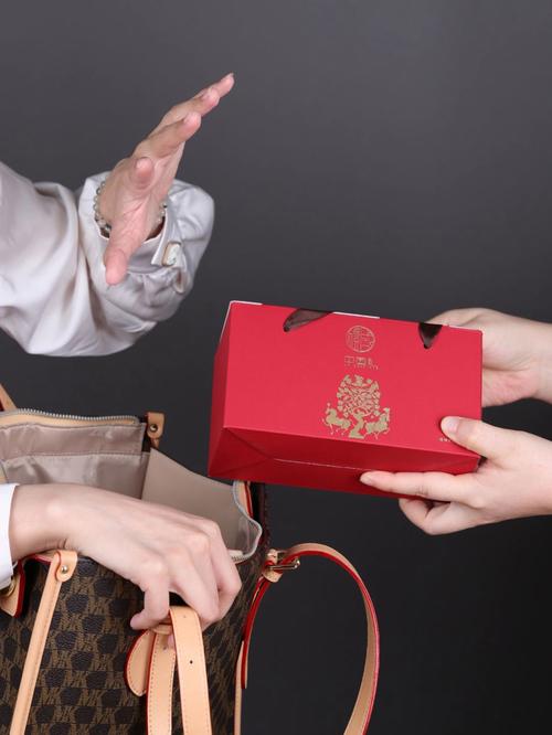 下礼拿什么礼品,,下礼是什么意思?