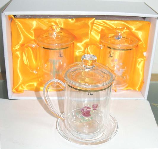 广东玻璃礼品杯,广东玻璃礼品杯生产厂家,新买的玻璃杯第一次放热水会不会破,怎样使用?
