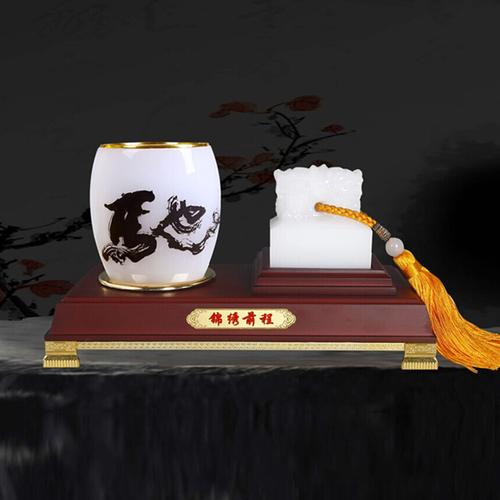 祝贺升职的礼品,祝贺升职的礼品有哪些,升职送什么礼物?