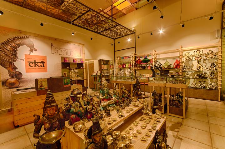 一家创意礼品店要什么灯光,一家创意礼品店要什么灯光才好,怎样使饰品店吸引人?