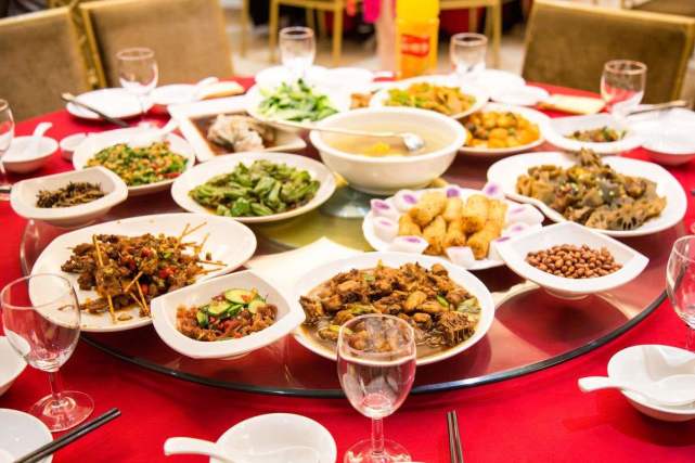 饭店赠送小礼品,饭店赠送小菜图片,朋友饭馆开张送什么礼物好?