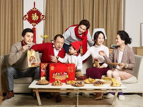 商务拜年礼品,,去亲戚家吃年饭带什么礼物?