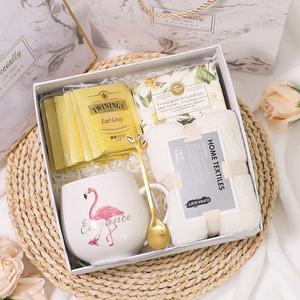员工生日会的礼品,员工生日会的礼品有哪些,已婚女同事过生日我送什么礼物合适?