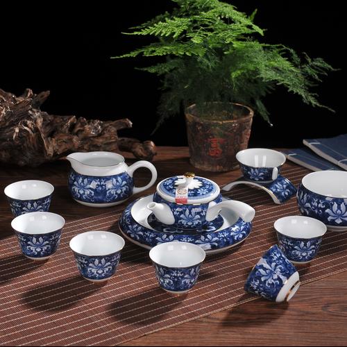 青花瓷等礼品,青花瓷礼品茶具,吃完酒席送什么礼品客人最实惠?