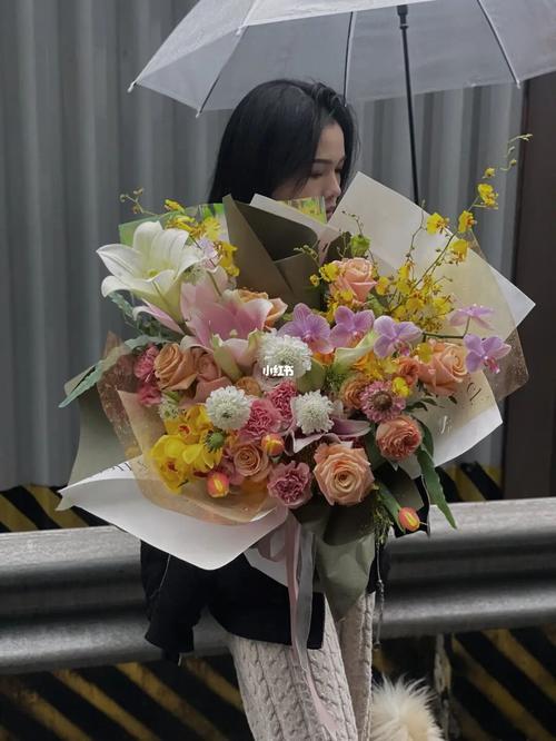 送上级女领导什么礼物，送上级女领导什么花，送女领导什么大气又不贵？