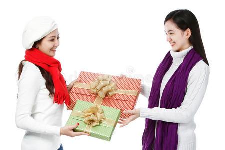 两国交换礼品,,交换礼物方案?