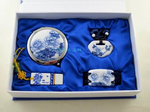 女朋友出国送什么礼物,女朋友出国送什么礼物比较有意义,出国留学礼物排行榜?