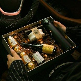 给老公的礼物买什么好,老公容易感动的礼物,买车送老公什么好?