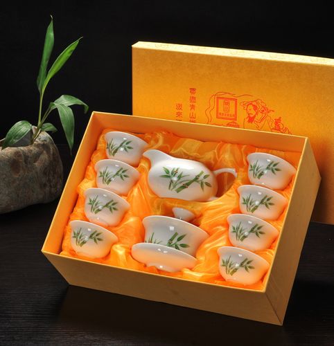 全套礼品茶具专卖,全套礼品茶具专卖店,搬家送什么礼物?