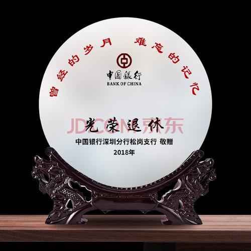 送政府人员纪念礼品，送政府人员纪念礼品有哪些，退休领导送什么礼物？