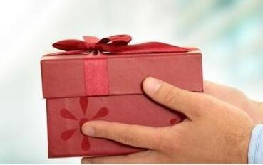 送小礼物给同事什么好,,送礼送几样好?为什么双数最好?