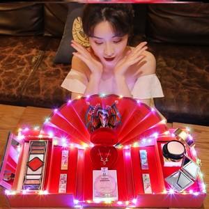 24岁送什么生日礼物,24岁送什么生日礼物好,24岁本命年送什么礼物?